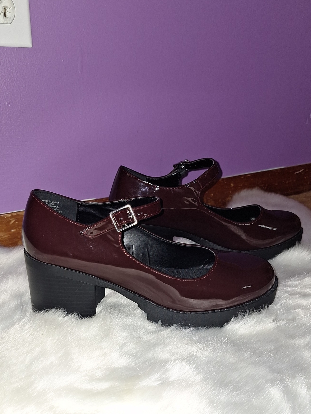 Women’s Mary Jane Block Heel Pumps in Deep Burgundy